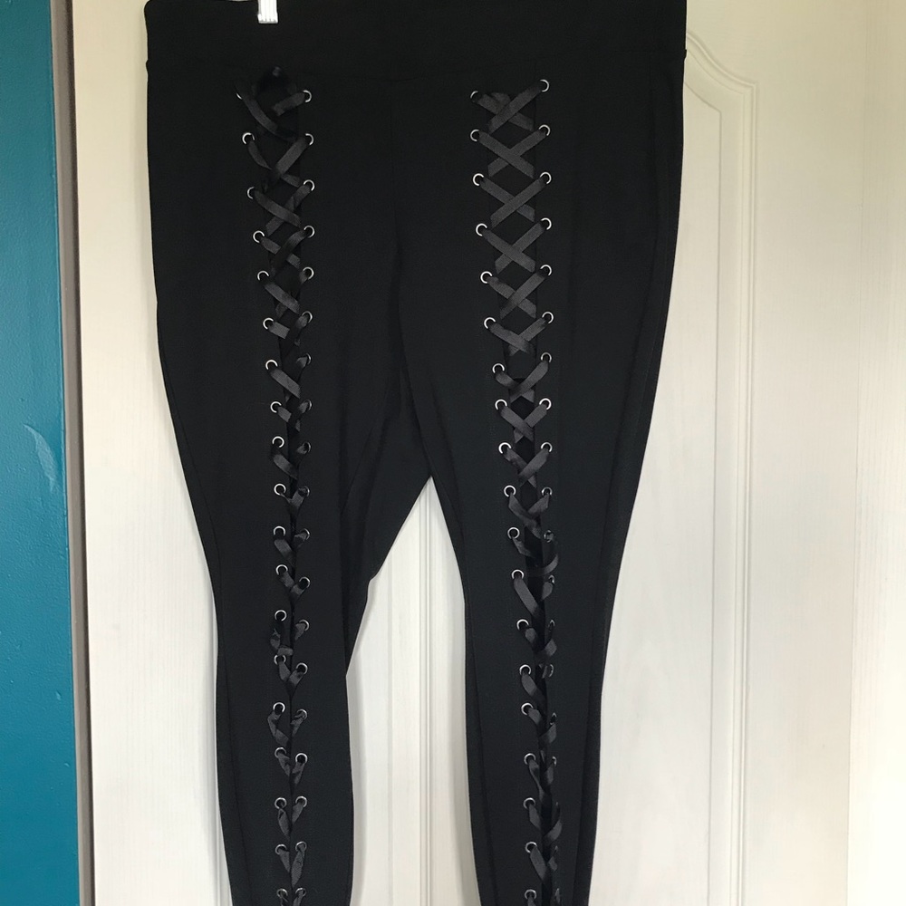 Lace up leggings